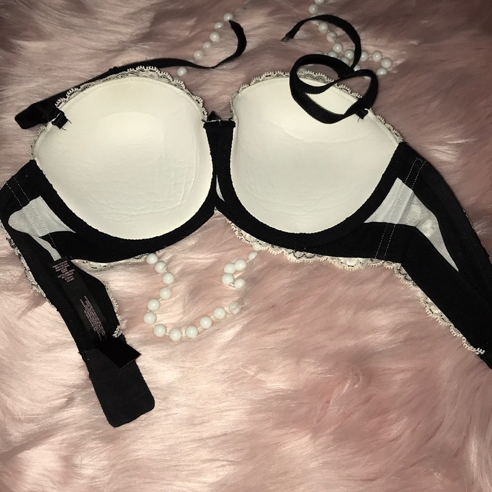 White and black removable strapless bra - Picture 3 of 3